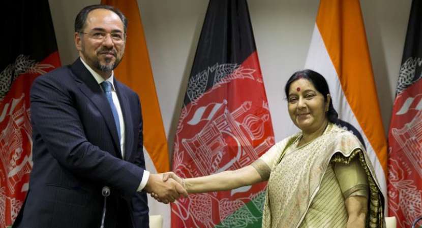 First consignment of wheat from India reaches Afghanistan First consignment of wheat from India reaches Afghanistan