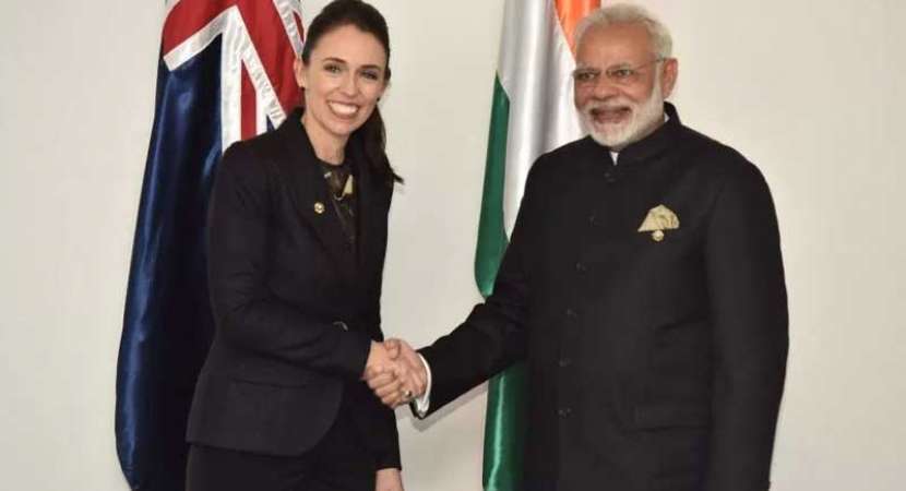 PM Narendra Modi meets leaders of five countries in Manila PM Narendra Modi meets leaders of five countries in Manila