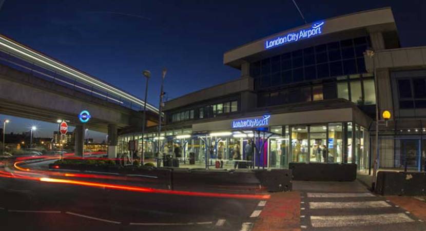 London airport reopens after WW2 bomb removed London airport reopens after WW2 bomb removed