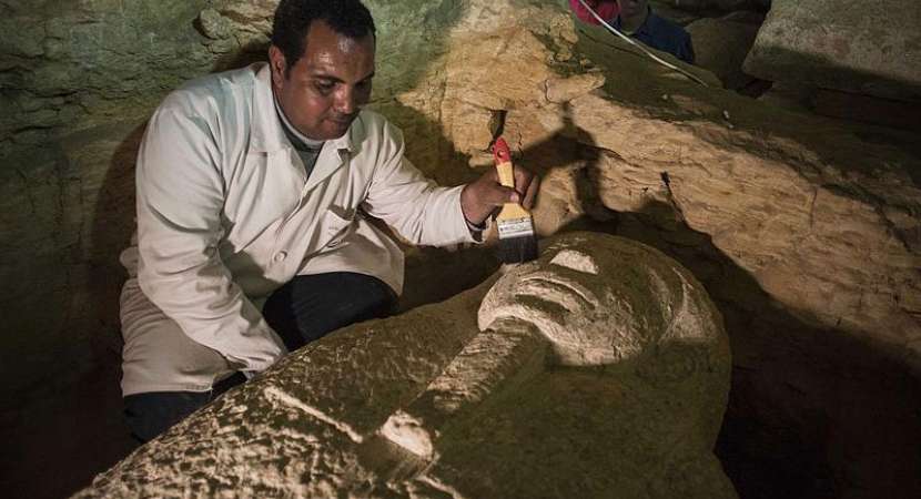 3,000-year-old tombs unearthed in Tibet 3,000-year-old tombs unearthed in Tibet