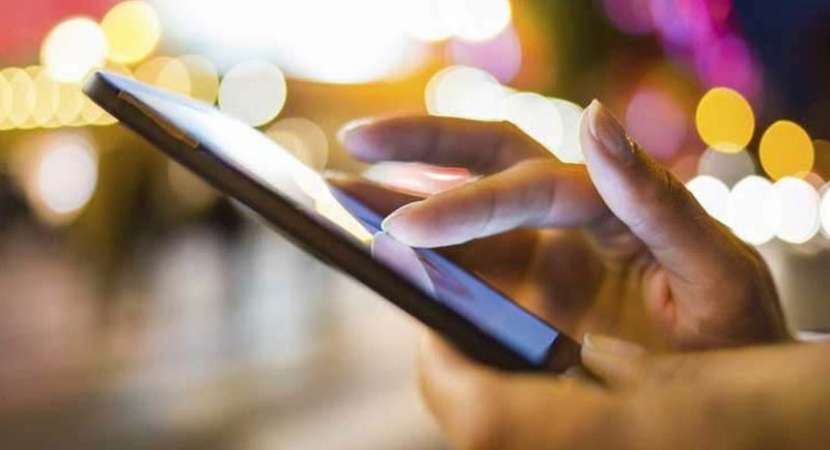 Smartphone overuse akin to substance abuse: Study Smartphone overuse akin to substance abuse: Study