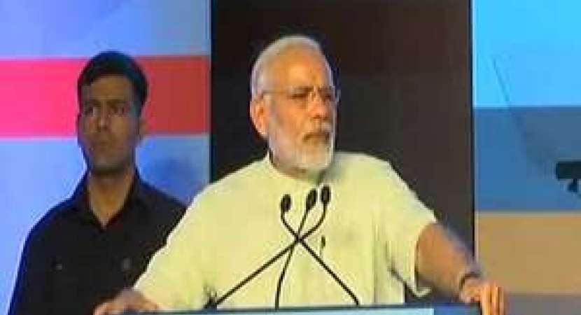 PM Modi boards Delhi Metro, surprises visitors PM Modi boards Delhi Metro, surprises visitors