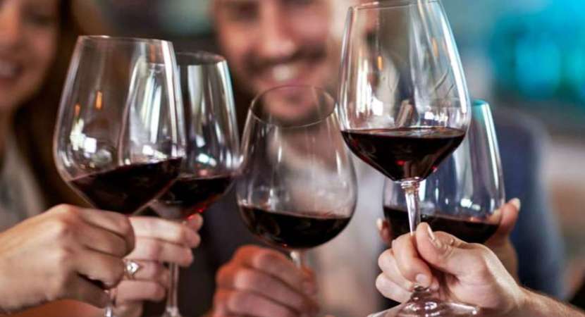Alcohol consumption increases a risk of dementia Alcohol consumption increases a risk of dementia