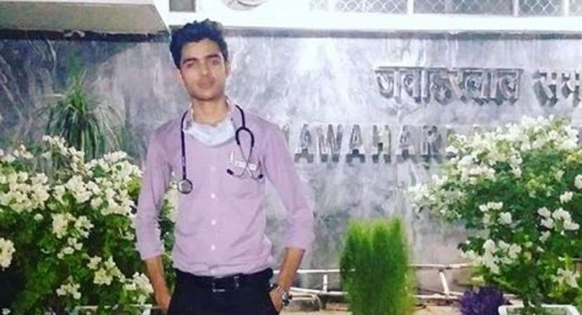 Adnan Khurram was arrested for impersonating as an AIIMS doctor for five months Adnan Khurram was arrested for impersonating as an AIIMS doctor for five months