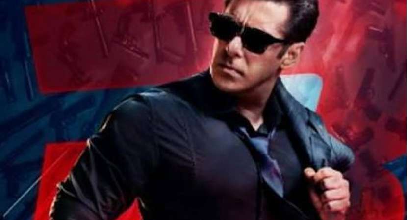 Salman Khan reaches Sonamarg for shooting of Race 3 Salman Khan reaches Sonamarg for shooting of Race 3
