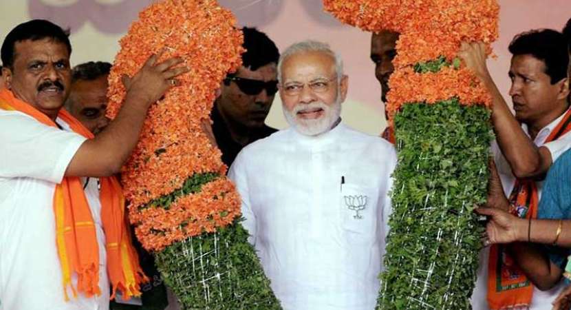 Congress, JD-S in poll tie-up, pretending to fight: Modi Congress, JD-S in poll tie-up, pretending to fight: Modi