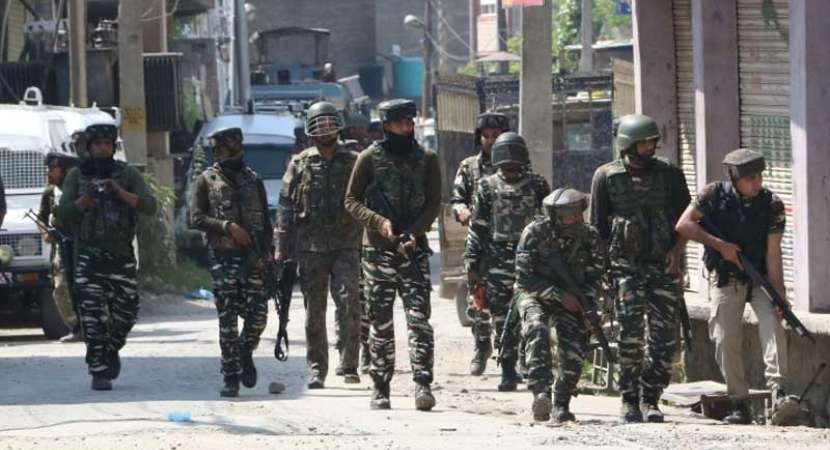 Four killed in Srinagar gunfight, clashes Four killed in Srinagar gunfight, clashes