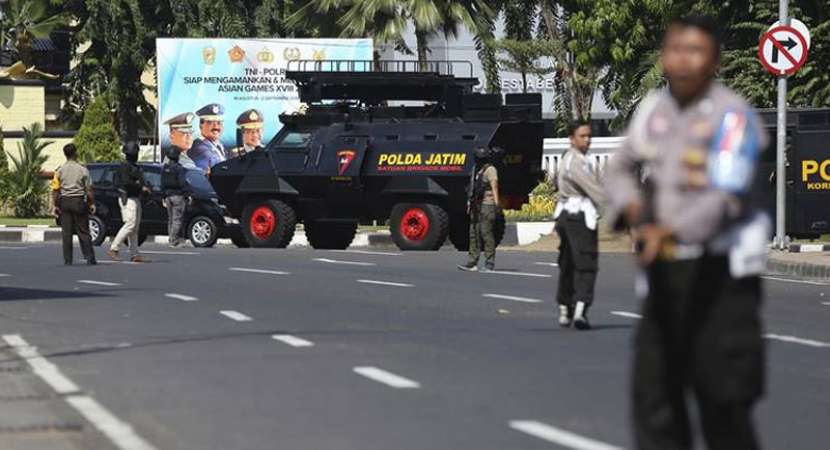 Suicide attack at Indonesia Police headquarters Suicide attack at Indonesia Police headquarters