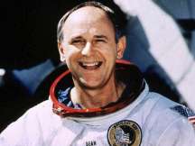 Alan Bean, fourth astronaut to walk the moon, dies at 86