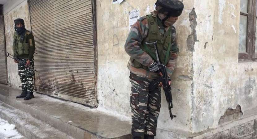 CRPF trooper, policeman killed in Jharkhand shootout CRPF trooper, policeman killed in Jharkhand shootout