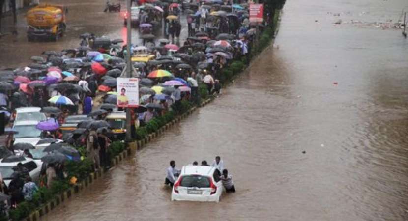 Flood Rescue Teams of Mumbai Fire Brigade will be posted at the Regional Command Centres and emergency support functions Flood Rescue Teams of Mumbai Fire Brigade will be posted at the Regional Command Centres and emergency support functions