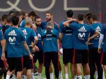 Spain starts training for World Cup clash vs Iran without Reina