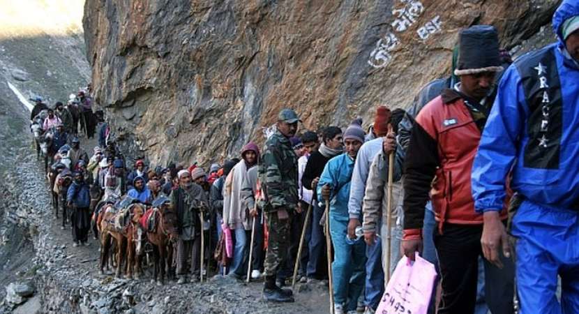 2,966 pilgrims leave for Amarnath as yatra resumes 2,966 pilgrims leave for Amarnath as yatra resumes