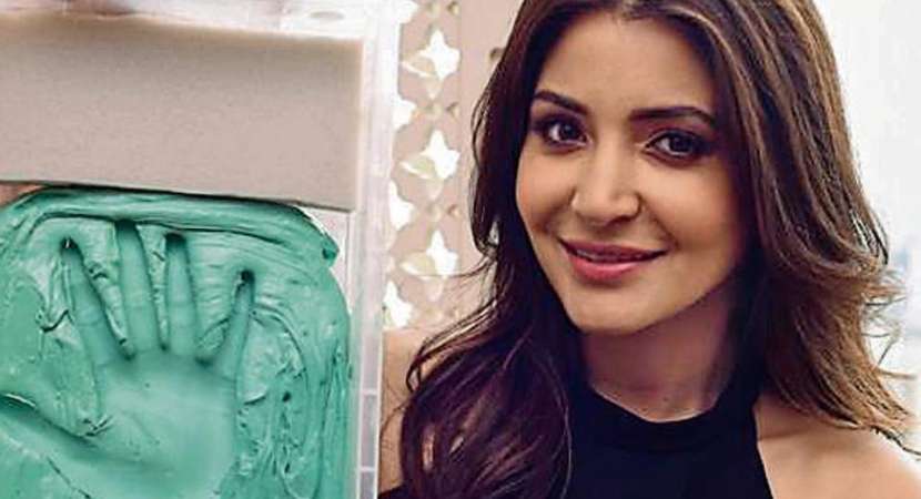 Anushka Sharma with handprint for her wax statue.(Photo credit: Mazen Abusrour) Anushka Sharma with handprint for her wax statue.(Photo credit: Mazen Abusrour)