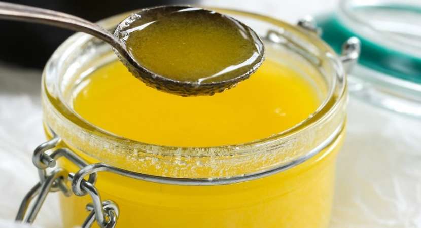 When you cook and fry with ghee it does not break down into free radicals like many other oils. When you cook and fry with ghee it does not break down into free radicals like many other oils.