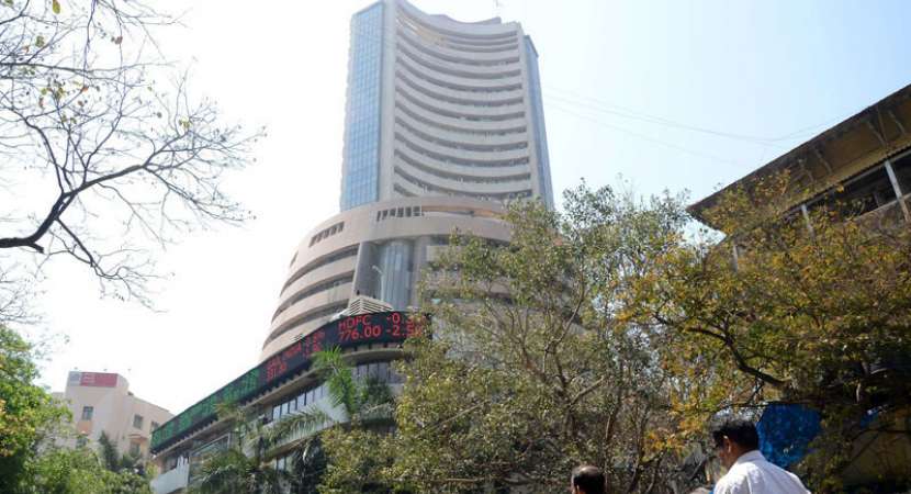 Sensex, Nifty touch new record highs; banking stocks rise Sensex, Nifty touch new record highs; banking stocks rise