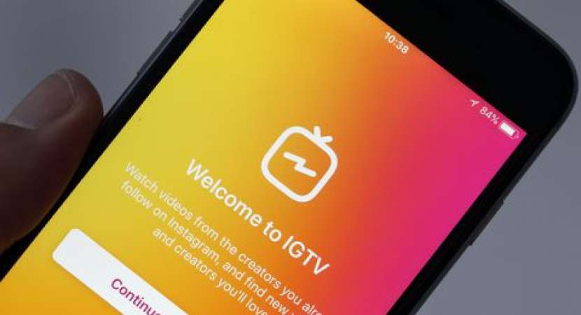 Users of Android and iOS smartphones can easily operate IGTV app and in addition, they can also use it in the web version of Instagram Users of Android and iOS smartphones can easily operate IGTV app and in addition, they can also use it in the web version of Instagram