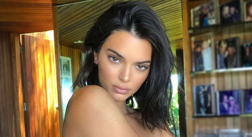 Kendall Jenner pokes fun at her 'ugly' years Kendall Jenner pokes fun at her 'ugly' years