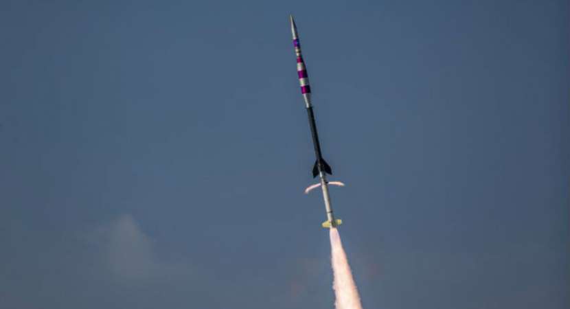 NASA launches rocket to test parachute for Mars lander NASA launches rocket to test parachute for Mars lander