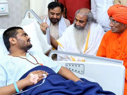 Hardik Patel continues hunger strike from hospital Hardik Patel continues hunger strike from hospital