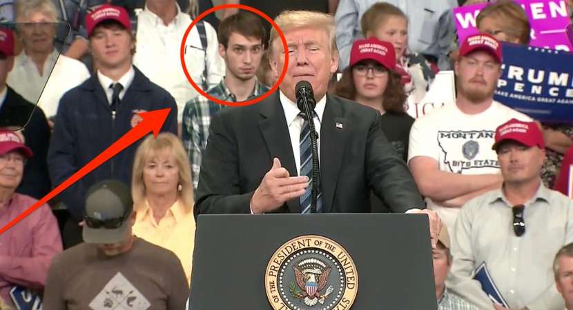 This plaid shirt guy in Donald Trump rally is trending. Read why? This plaid shirt guy in Donald Trump rally is trending. Read why?