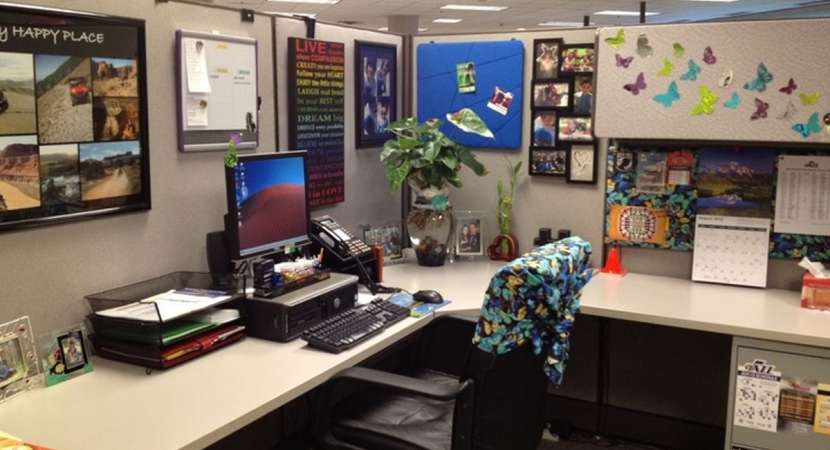 Spice up your office desk this festive season Spice up your office desk this festive season