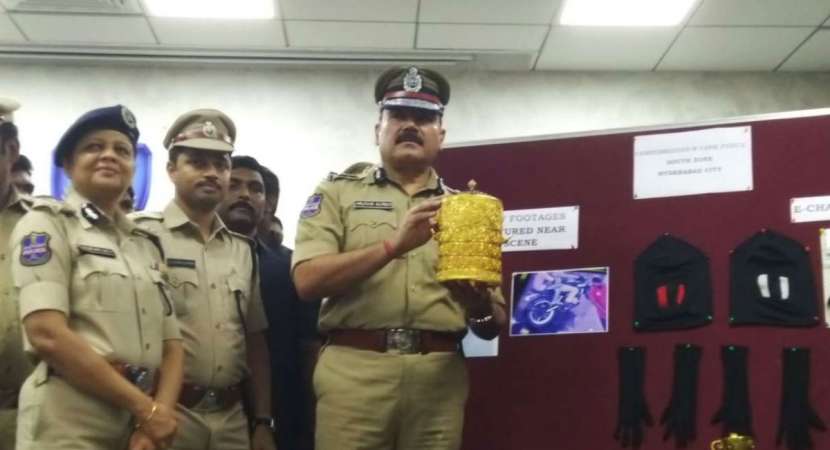 Gold tiffin box and antiques stolen from Nizam's Museum recovered, 2 held Gold tiffin box and antiques stolen from Nizam's Museum recovered, 2 held