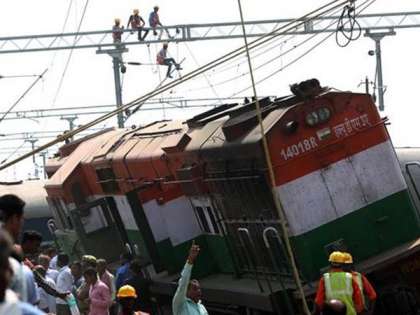 Farakka Express derailed: Indian Railways suspend 2 officials Farakka Express derailed: Indian Railways suspend 2 officials