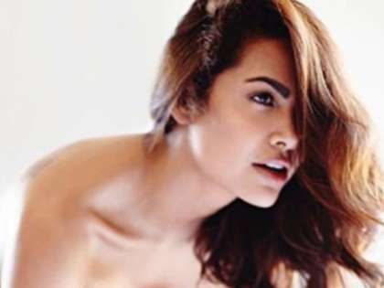 Esha Gupta to feature in video of bold dance track Esha Gupta to feature in video of bold dance track